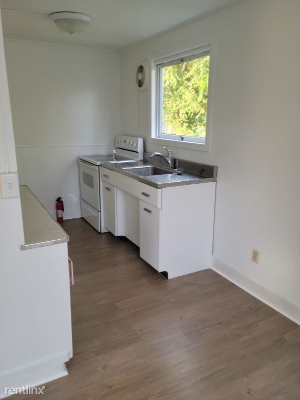 Building Photo - 2 br, 1 bath House - 2836 61st Ave SE