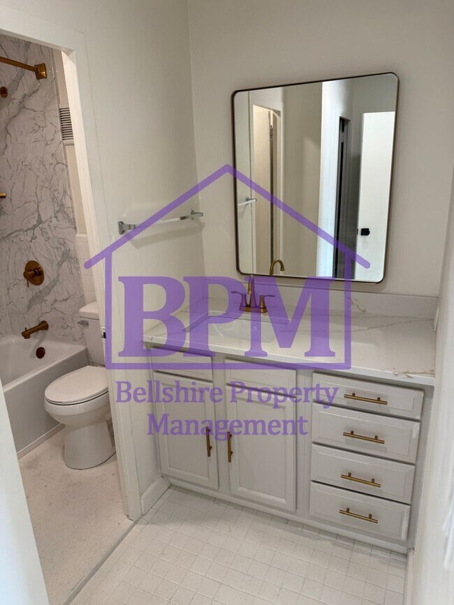 Foto del edificio - Modern 2 Bed, 2 Bath Condo in the Heart of...