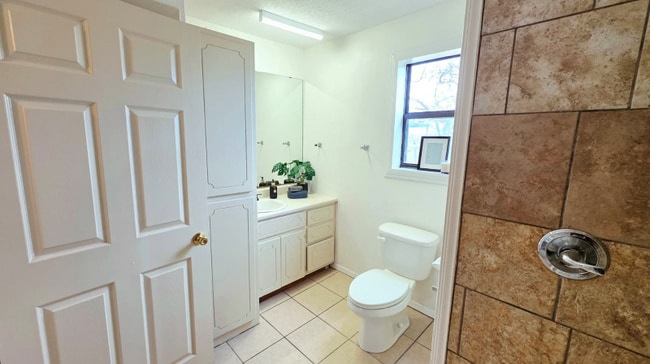 Foto del edificio - 2001 Old Ballinger Hwy