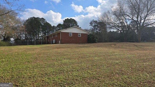 Foto del edificio - 1151 Stark Rd