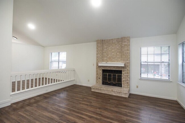 Foto del edificio - 11513 Juniper Ridge Dr