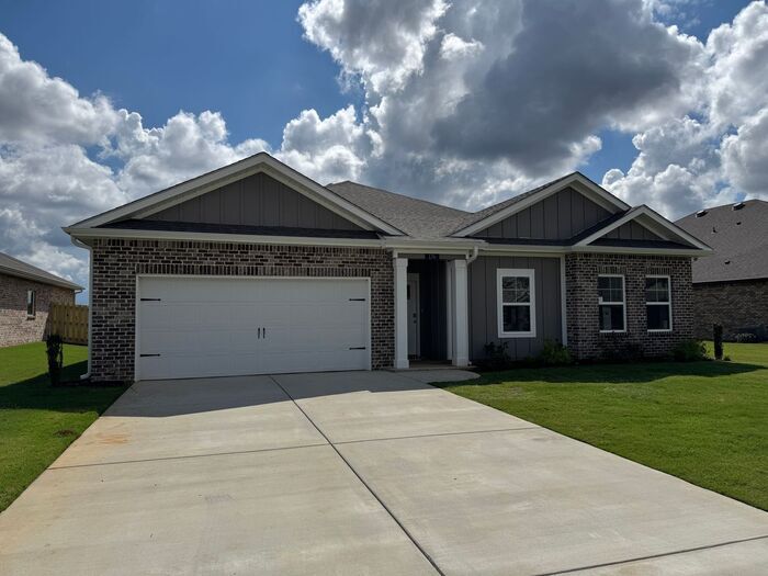 Foto principal - New Construction Home Pre-leasing NOW With...