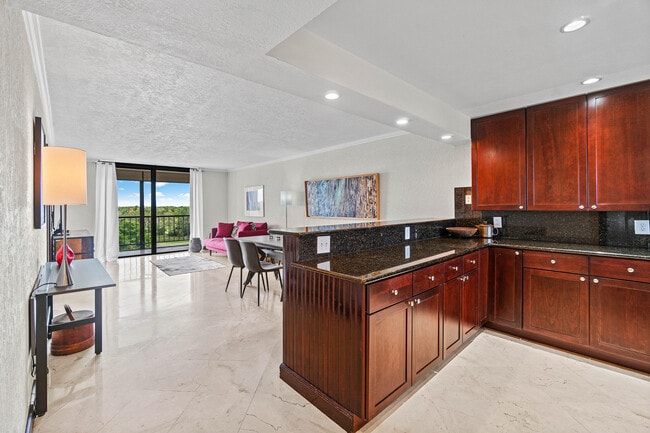 Building Photo - 2400 Deer Creek Country Club Blvd