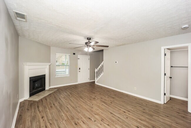 Foto del edificio - 7671 Antebellum Ln