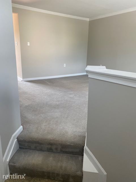 Building Photo - 4 br, 3.5 bath Townhome - 20 Sagewood Street