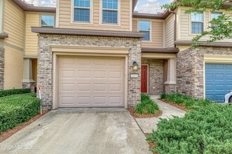 Building Photo - 7021 Buroak Ct