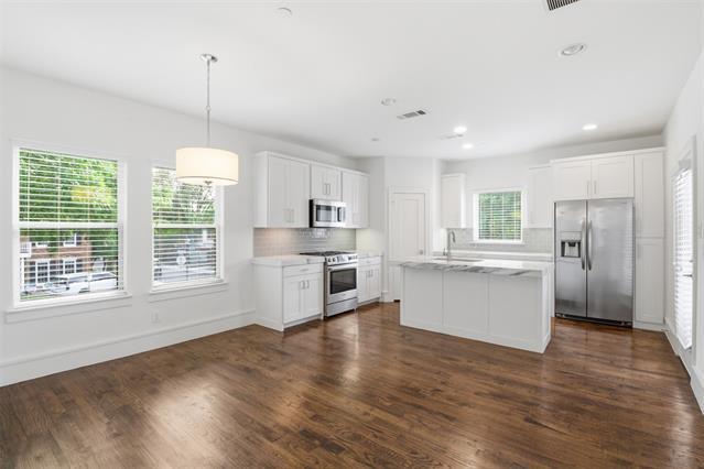 Building Photo - 3426 Potomac Ave