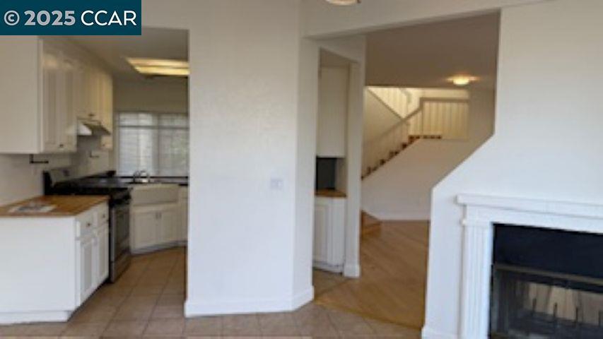 Foto del edificio - 528 Dohrmann Ln