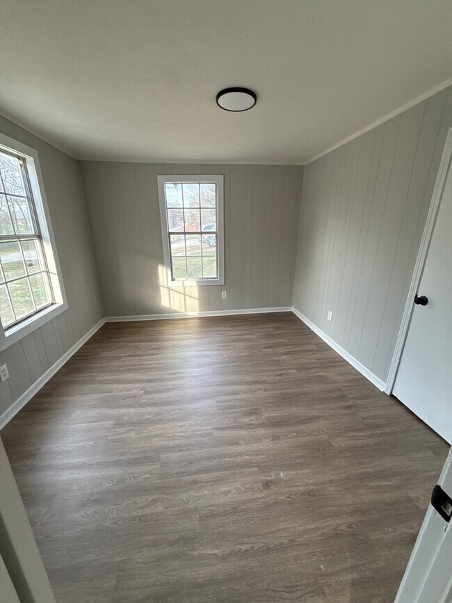 Foto del edificio - 602 Windrow Rd