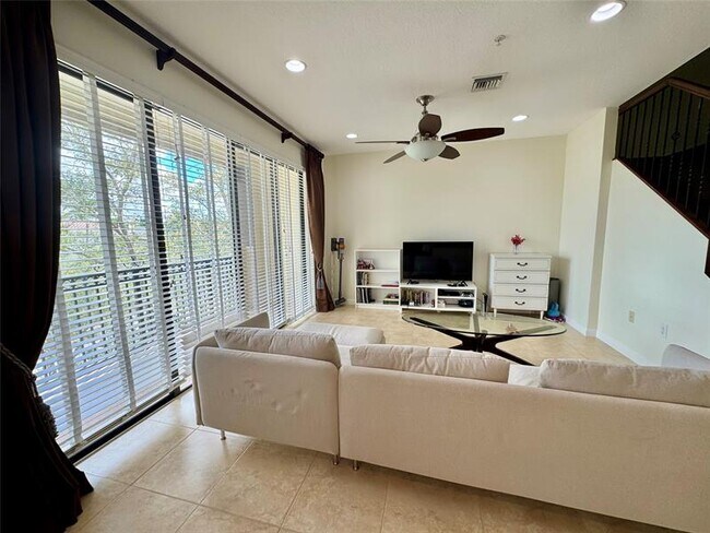 Foto del edificio - 3055 NW 126th Ave