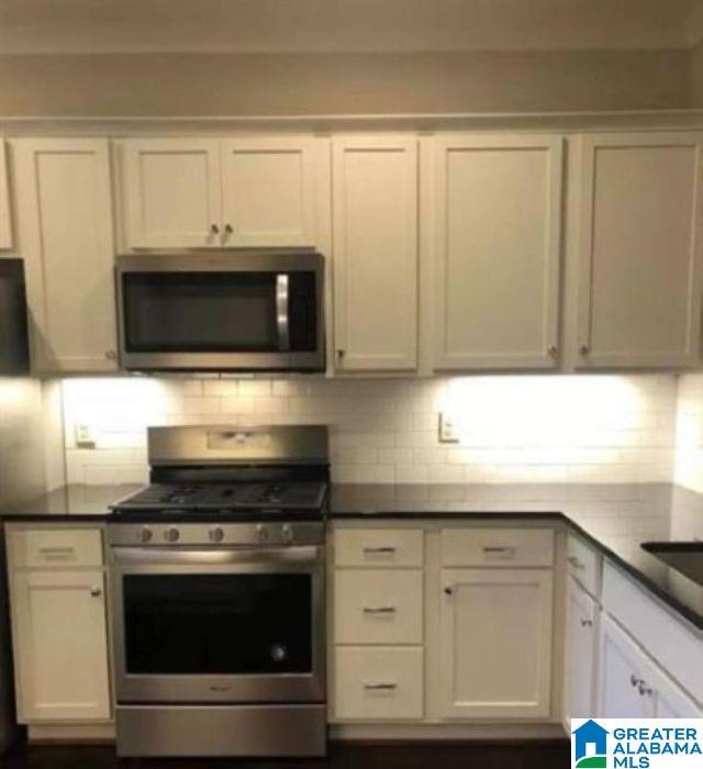 Foto del edificio - 4207 Lennox Dr