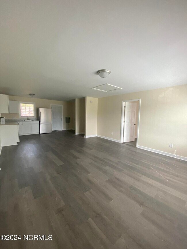 Foto del edificio - 4134 Corbett Cir