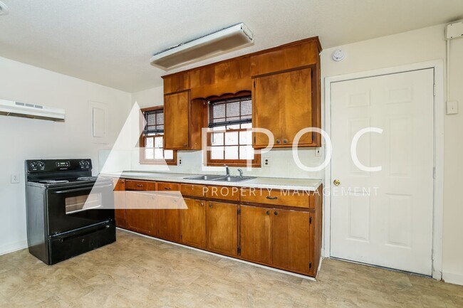 Foto del edificio - 2799 NC-14