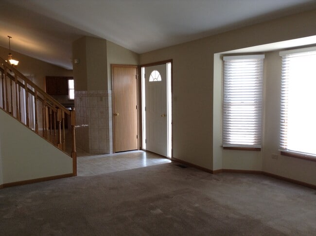 Building Photo - 1805 Cumberland Dr