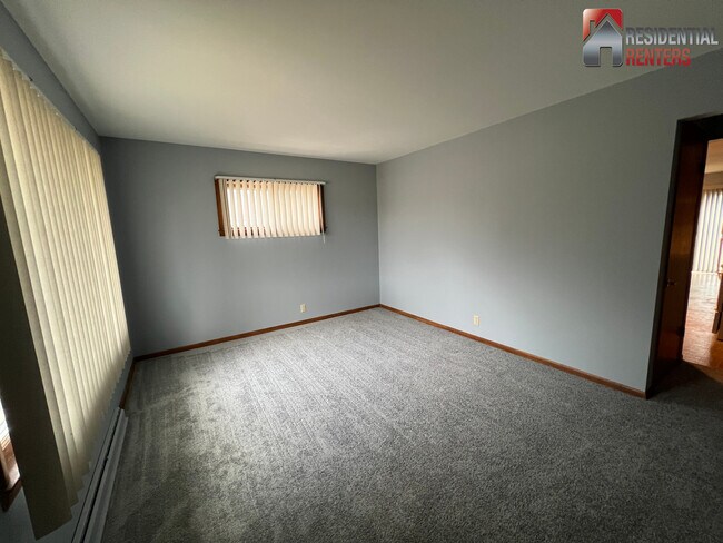 Foto del edificio - 8835 W Bender Ave