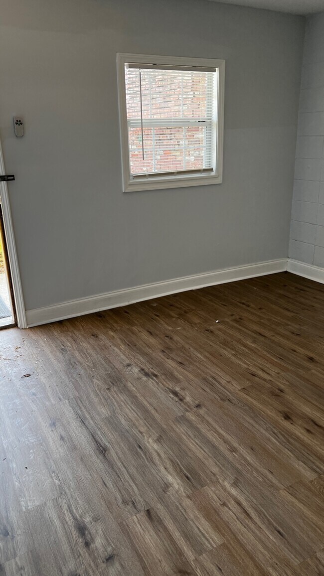 Foto del edificio - 712 N Jefferson St