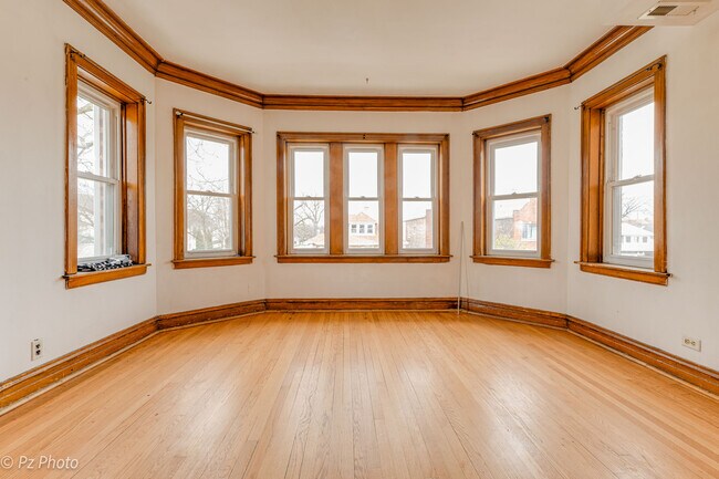 Foto del edificio - 4759 S Springfield Ave