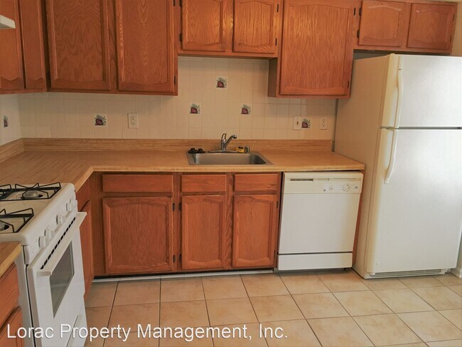Building Photo - 3 br, 3.5 bath House - 10700 Wakeman Drive