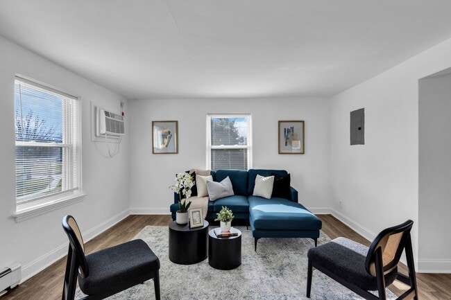 Interior Photo - Maple Court Apartments