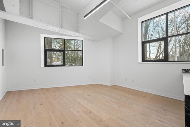 Foto del edificio - 36 N Narberth Ave