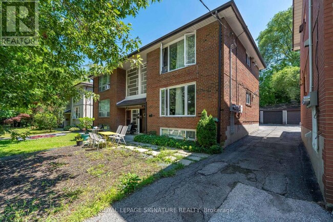 Building Photo - 293 Glenforest Rd