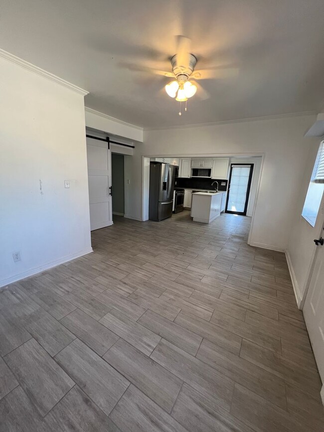 Building Photo - Dog Friendly Home in Heber!