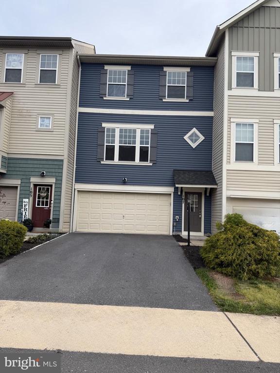 Foto principal - 107 Argyle Ct