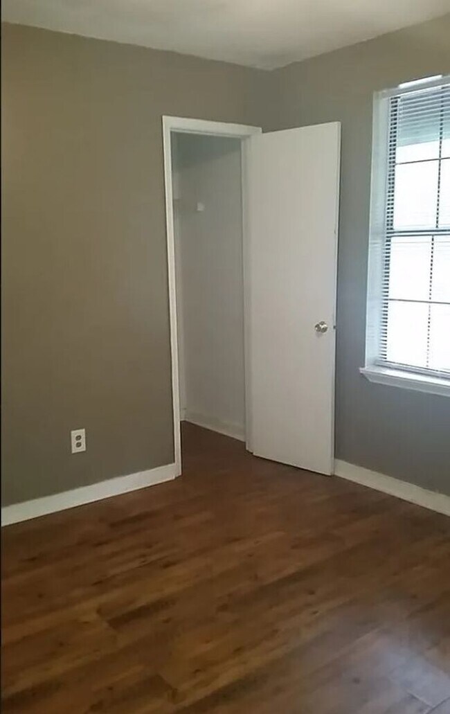 Foto del edificio - DO NOT APPLY RESIDENT ADD ON- UNIT IS NOT ...