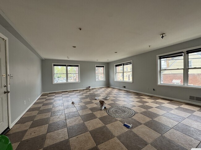 Building Photo - 78 Bergen Ave