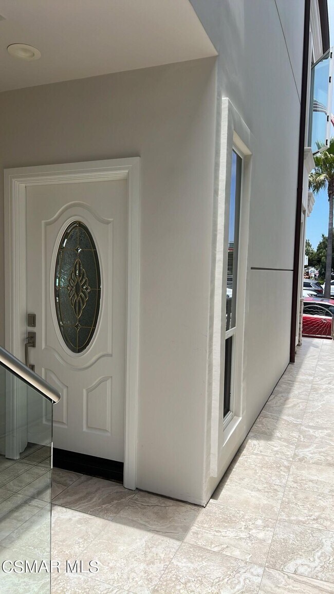 Building Photo - 1721 W Balboa Blvd