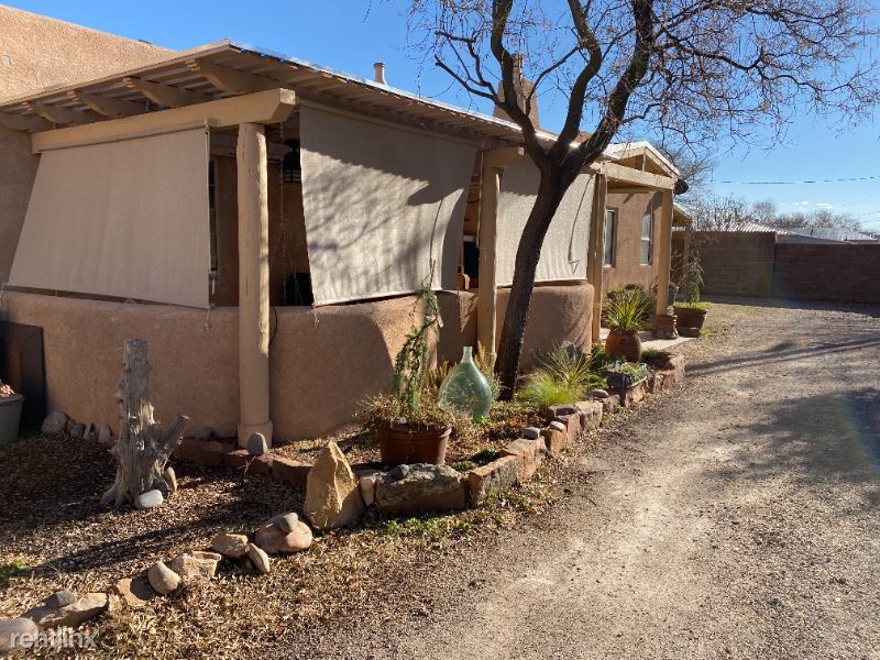 Primary Photo - 111 W Avenida Bernalillo