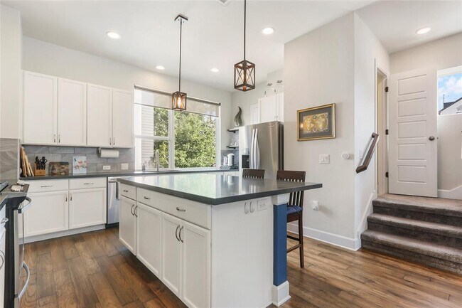 Foto del edificio - 1413 Waterloo Shore Ln