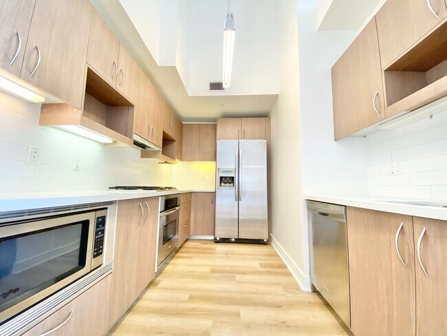 Foto del edificio - 12837 Moorpark St
