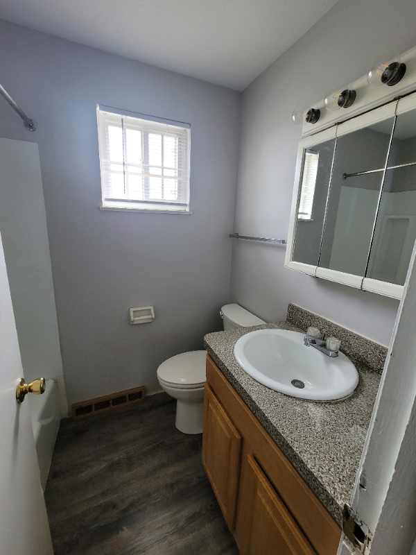 Foto del edificio - 4624 Applegrove St NW