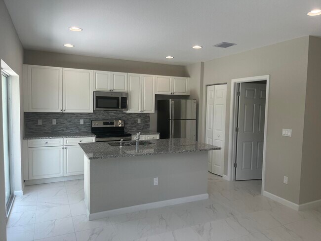 Building Photo - 2691 NW Treviso Cir