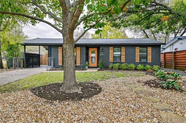 Building Photo - 608 Amesbury Ln