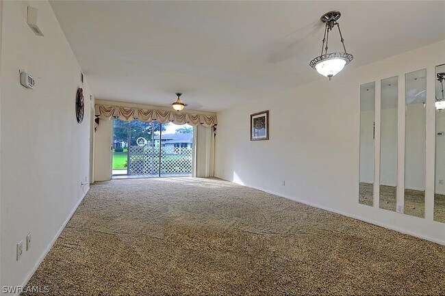 Foto del edificio - 1357 Churchill Cir