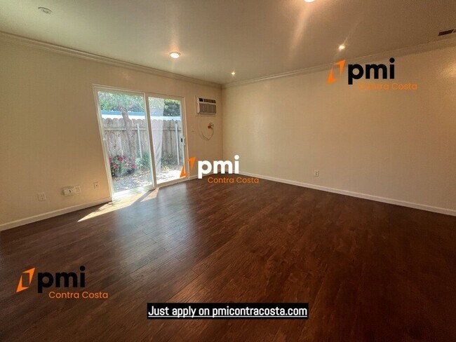 Foto del edificio - 3905 Clayton Rd