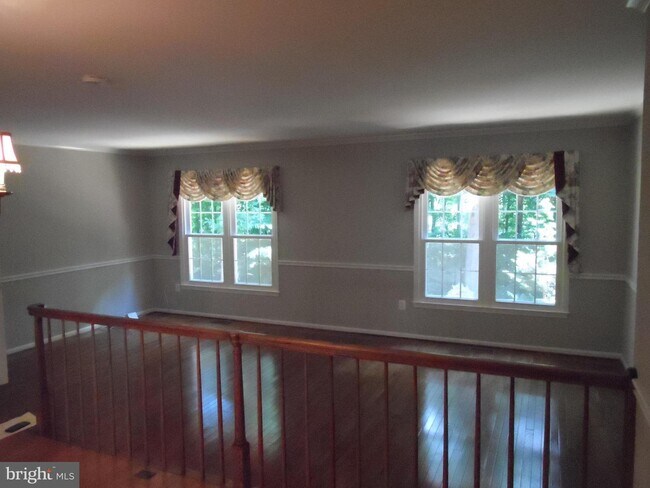 Building Photo - 6811 Wild Rose Ct