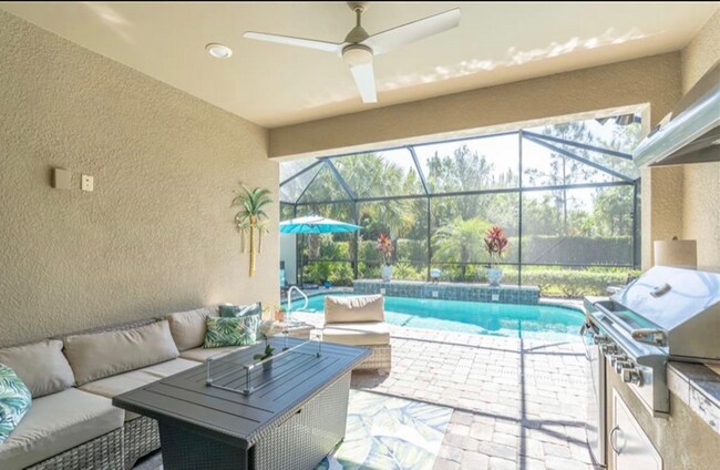 Building Photo - 7662 Jacaranda Ln