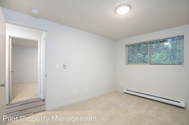 Building Photo - 1805 Filbert Rd