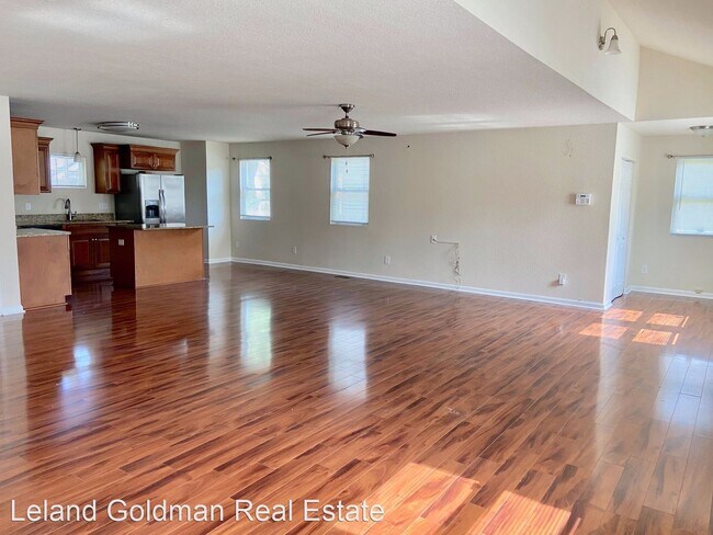 Building Photo - 3 br, 2.5 bath House - 2721 Argonne Avenue