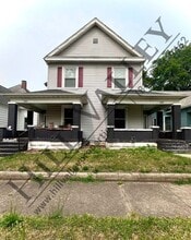 Building Photo - 1836 N 9th St