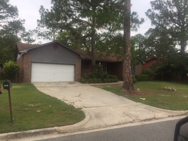 Building Photo - Great Home On Caldwell
