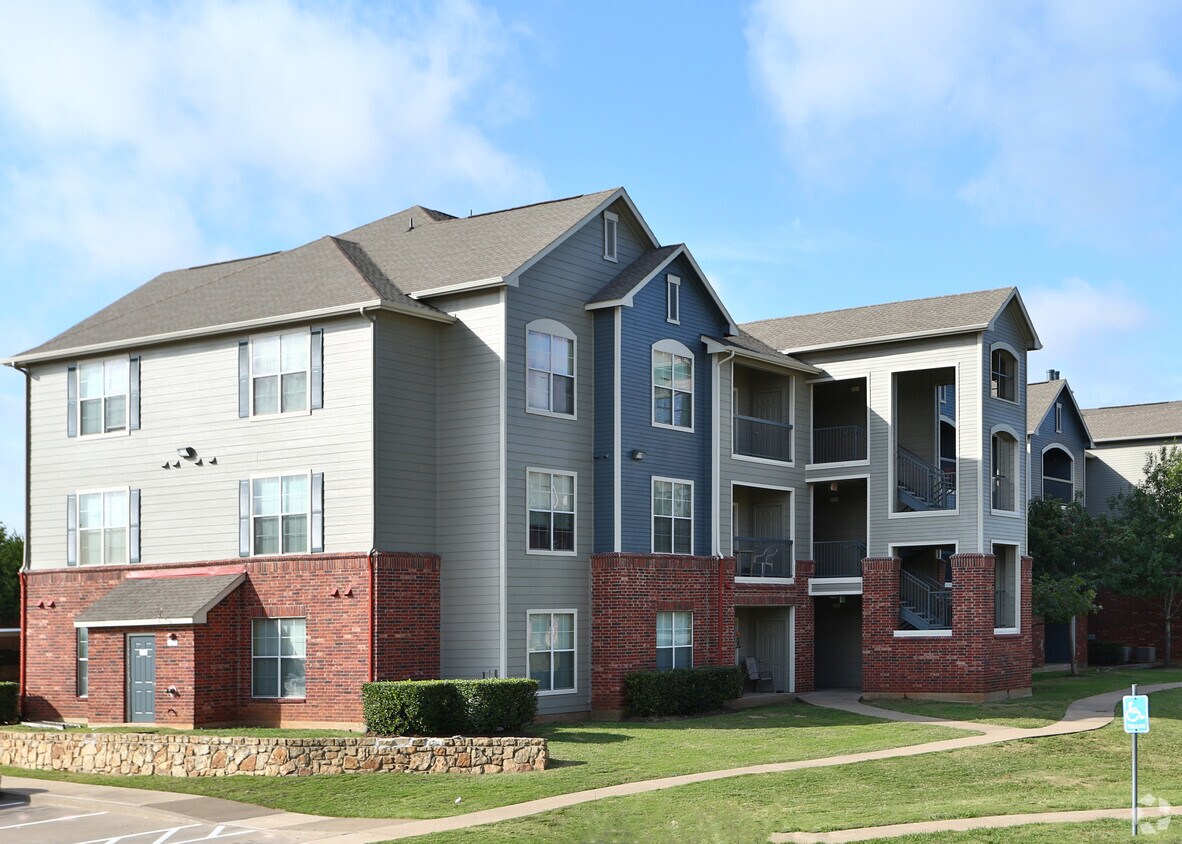 Park at Sycamore Apartments Fort Worth, TX