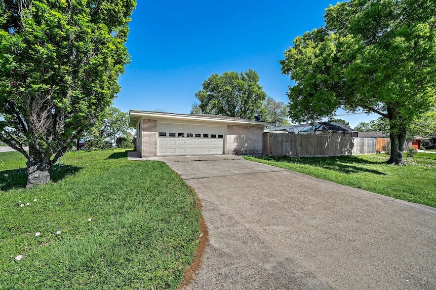 Foto principal - 1033 25th Ave N
