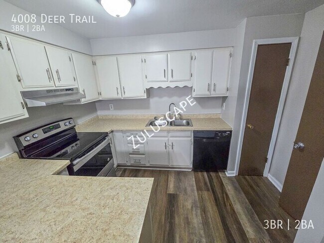 Foto del edificio - 4008 Deer Trail