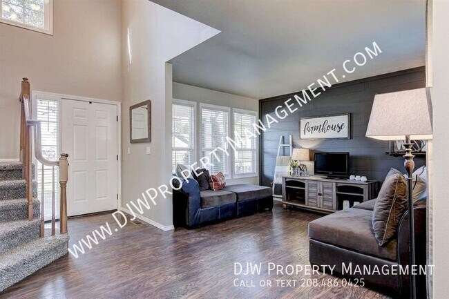 Building Photo - 520 N Shady Grove Way