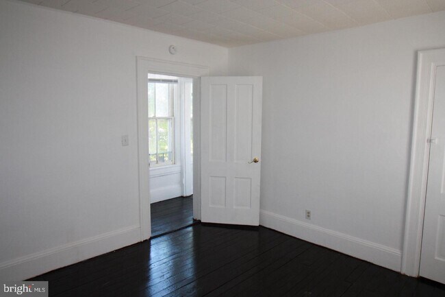 Foto del edificio - 117 S Walnut St