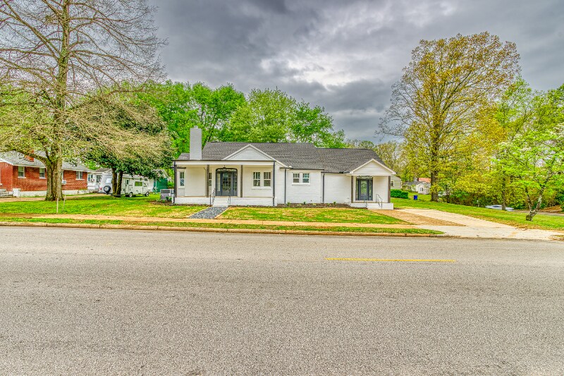 Primary Photo - 309 Cypress Mill Rd